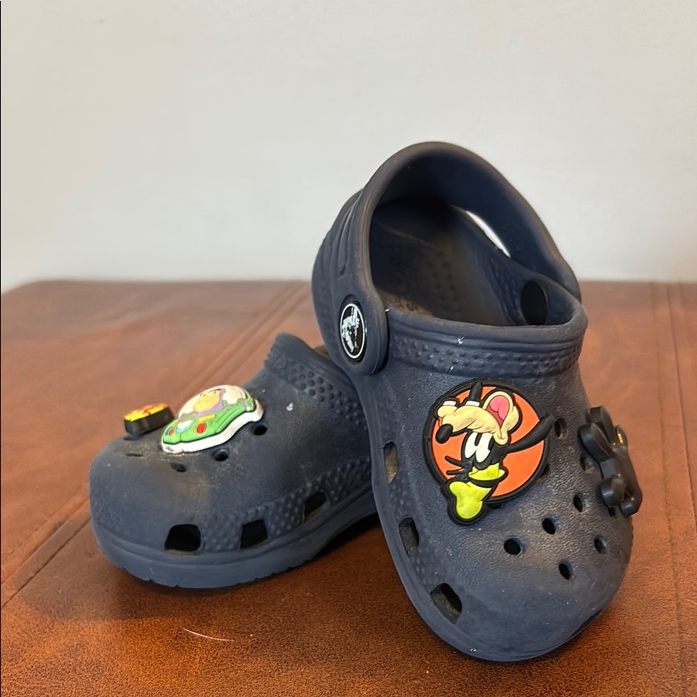 CROCS Kids Navy Clogs with Fun Charms